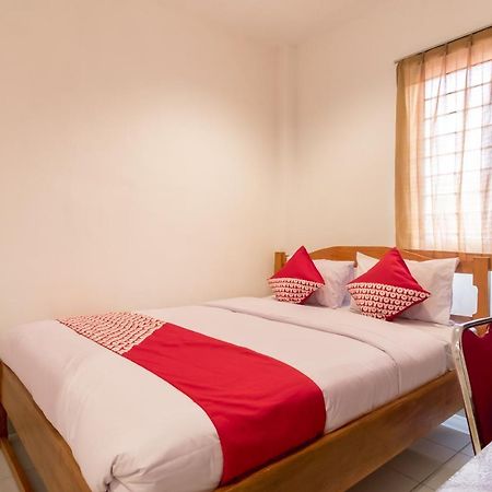 Oyo 447 Hutasimo Residence Μεντάν Εξωτερικό φωτογραφία