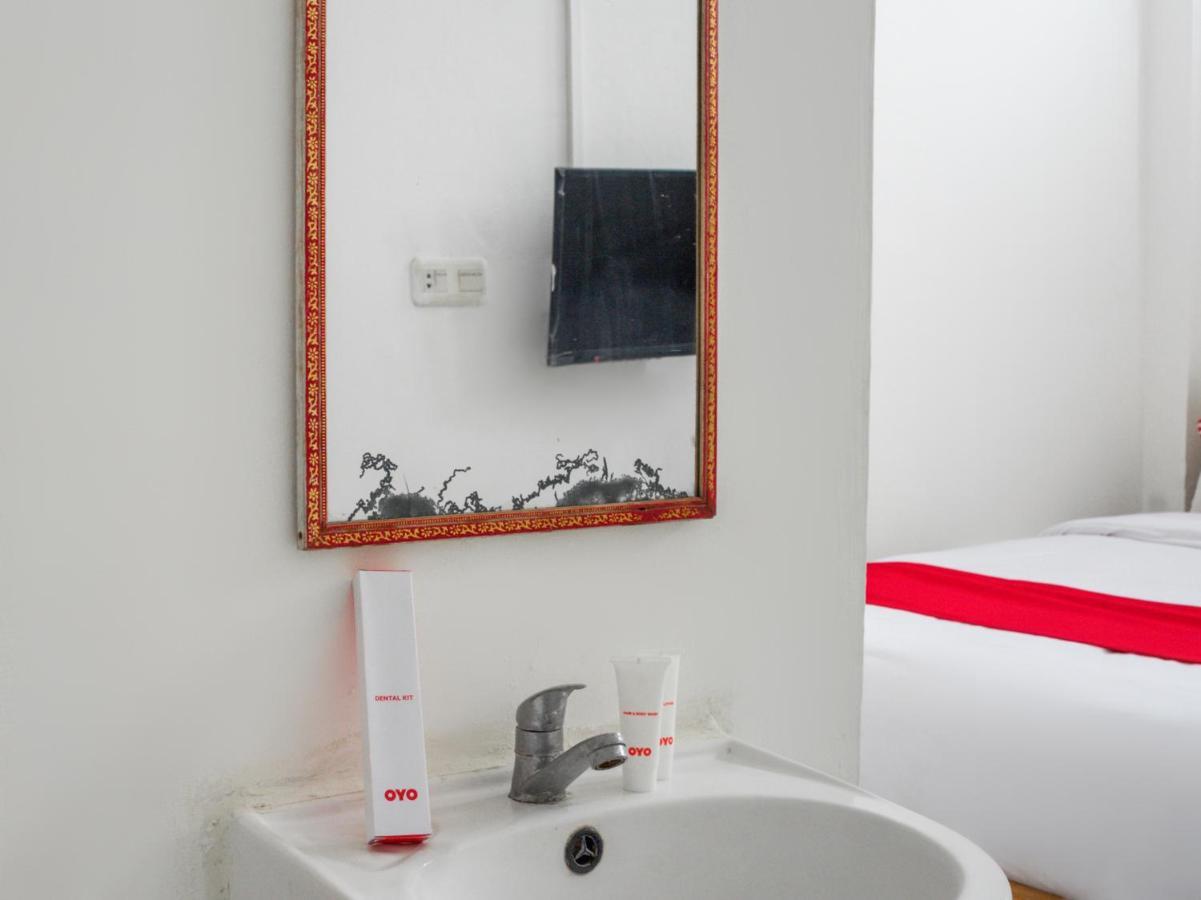 Oyo 447 Hutasimo Residence Μεντάν Εξωτερικό φωτογραφία